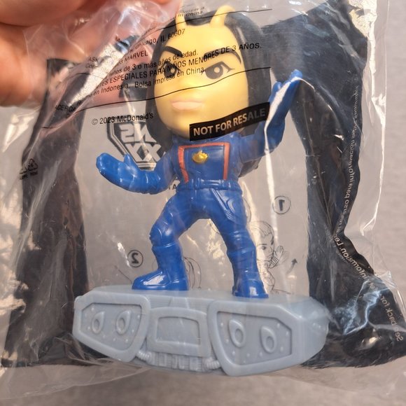 MCDONALDS HAPPY MEAL TOYS GUARDIANS OF THE GALAXY VOL 3 MANTIS #4 & COSMO #5 NEW - Picture 2 of 12
